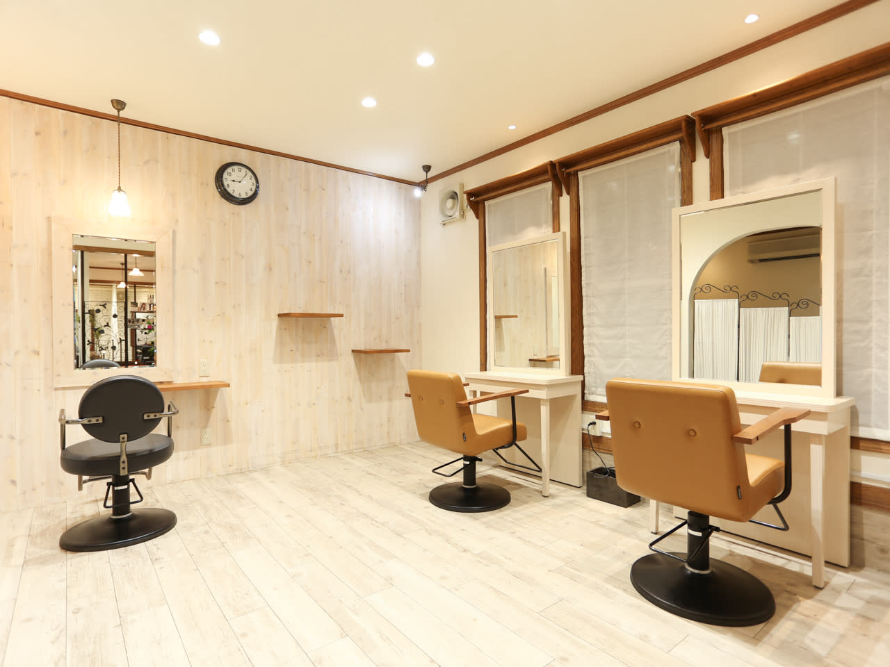 Hair & Spa Brace_1
