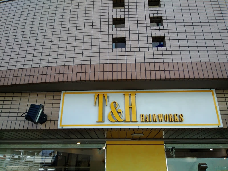 T＆H HAIR WORKS_1
