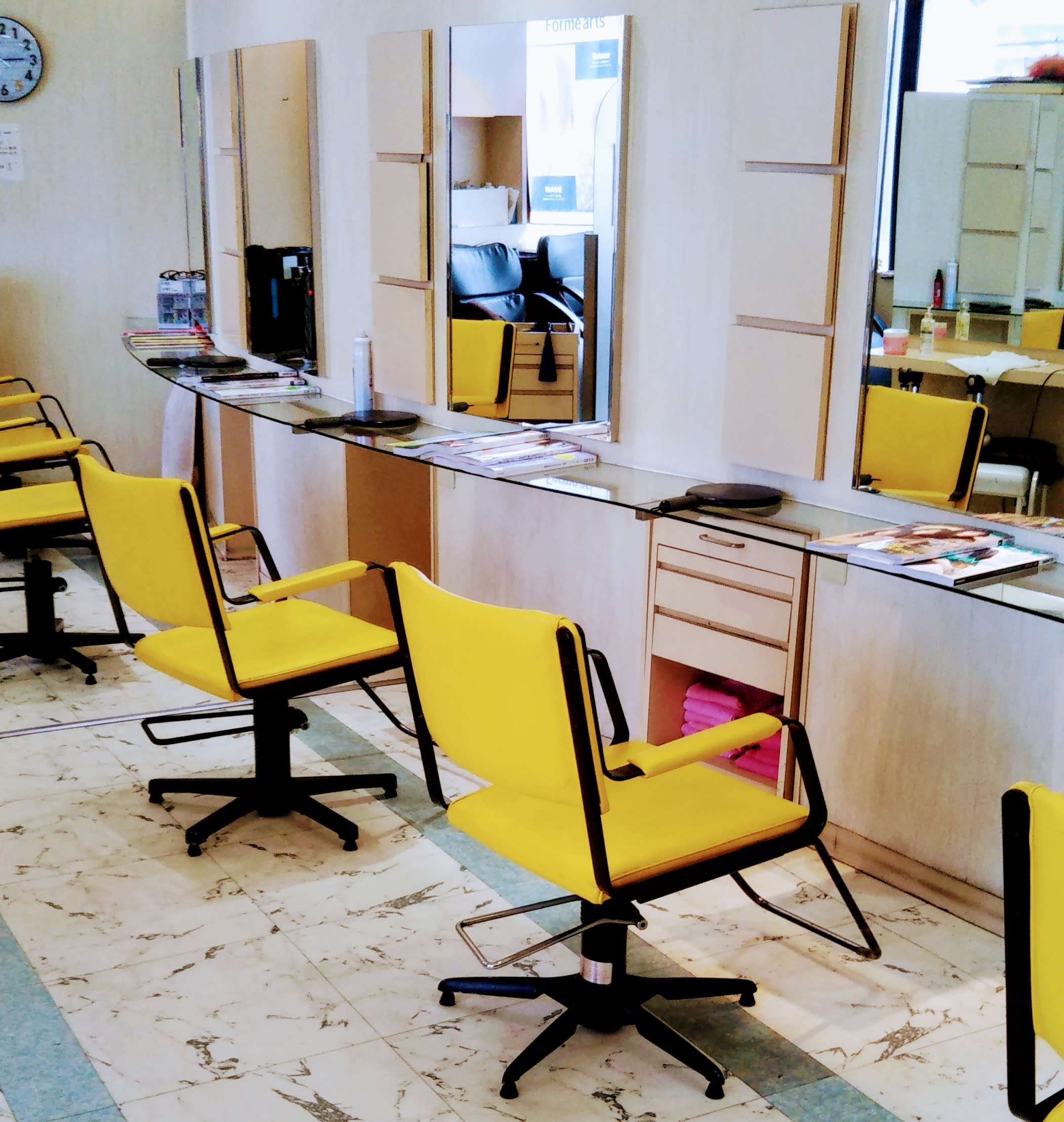 HAIR & NAIL MANO