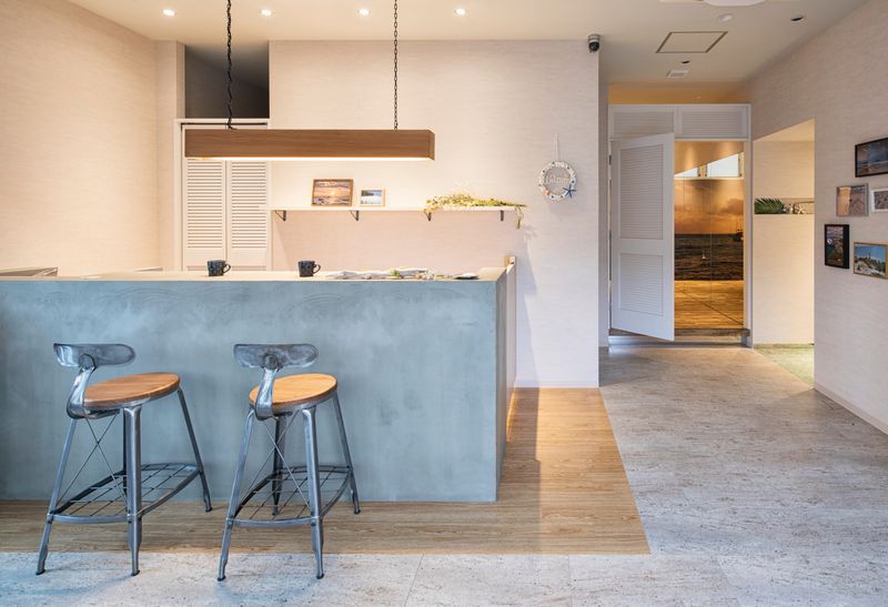 TRIBECA smart salon