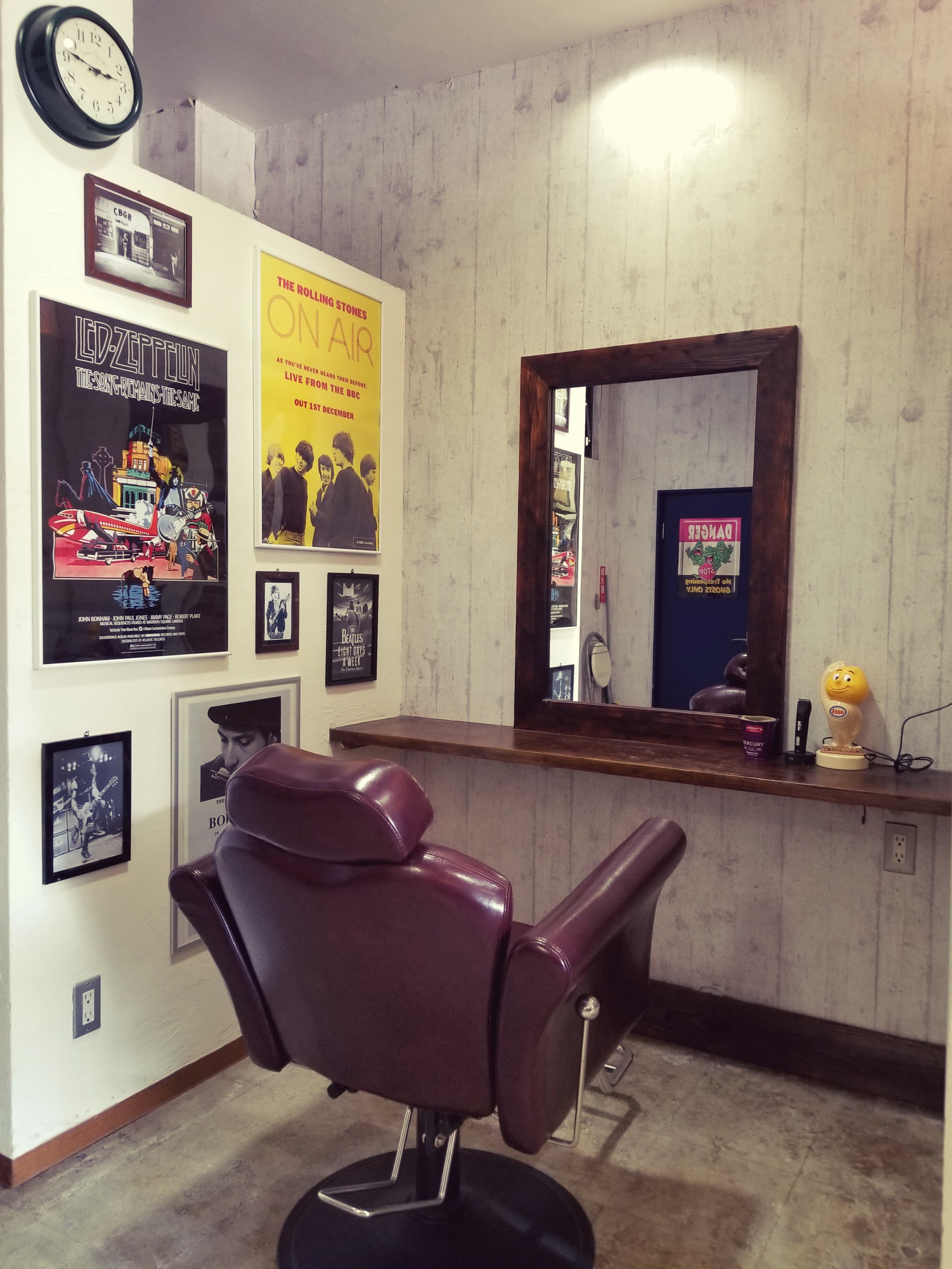 STROBO man cave_2