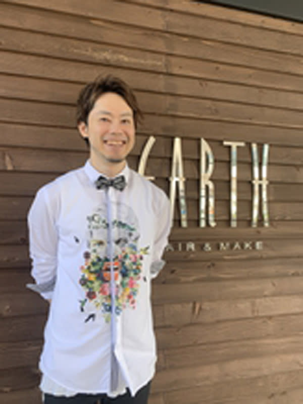 HAIR & MAKE EARTH 浦添店_比屋根 和樹