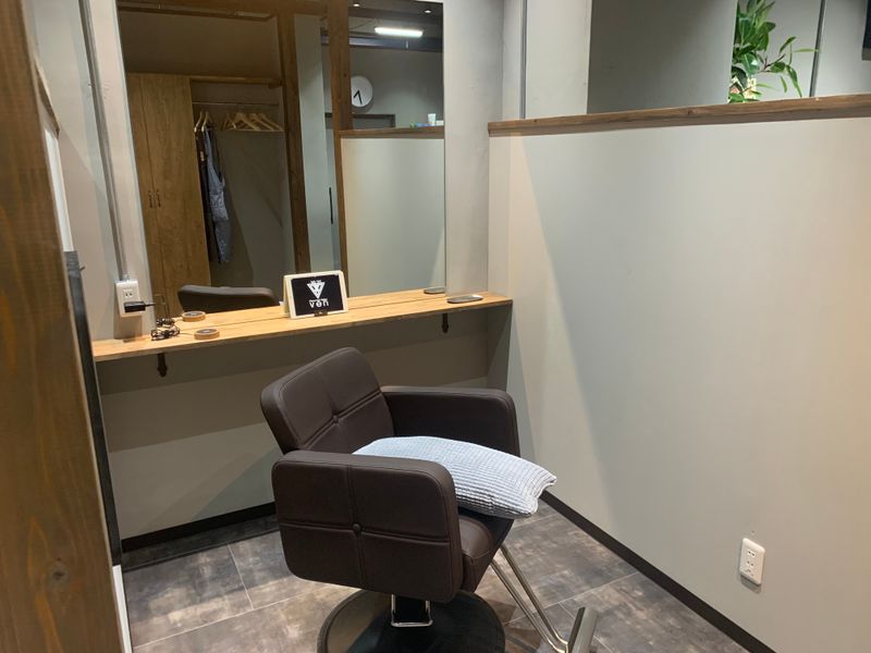 Men's Hair Salon ven_1