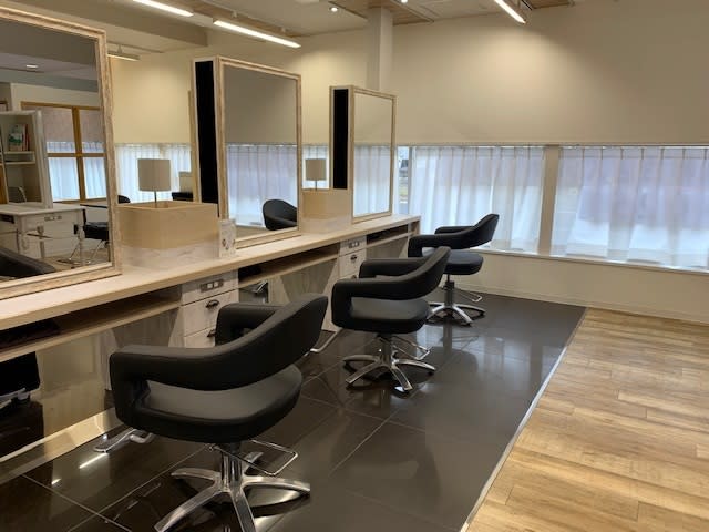 HAIR & MAKE EARTH 北九州八幡西店