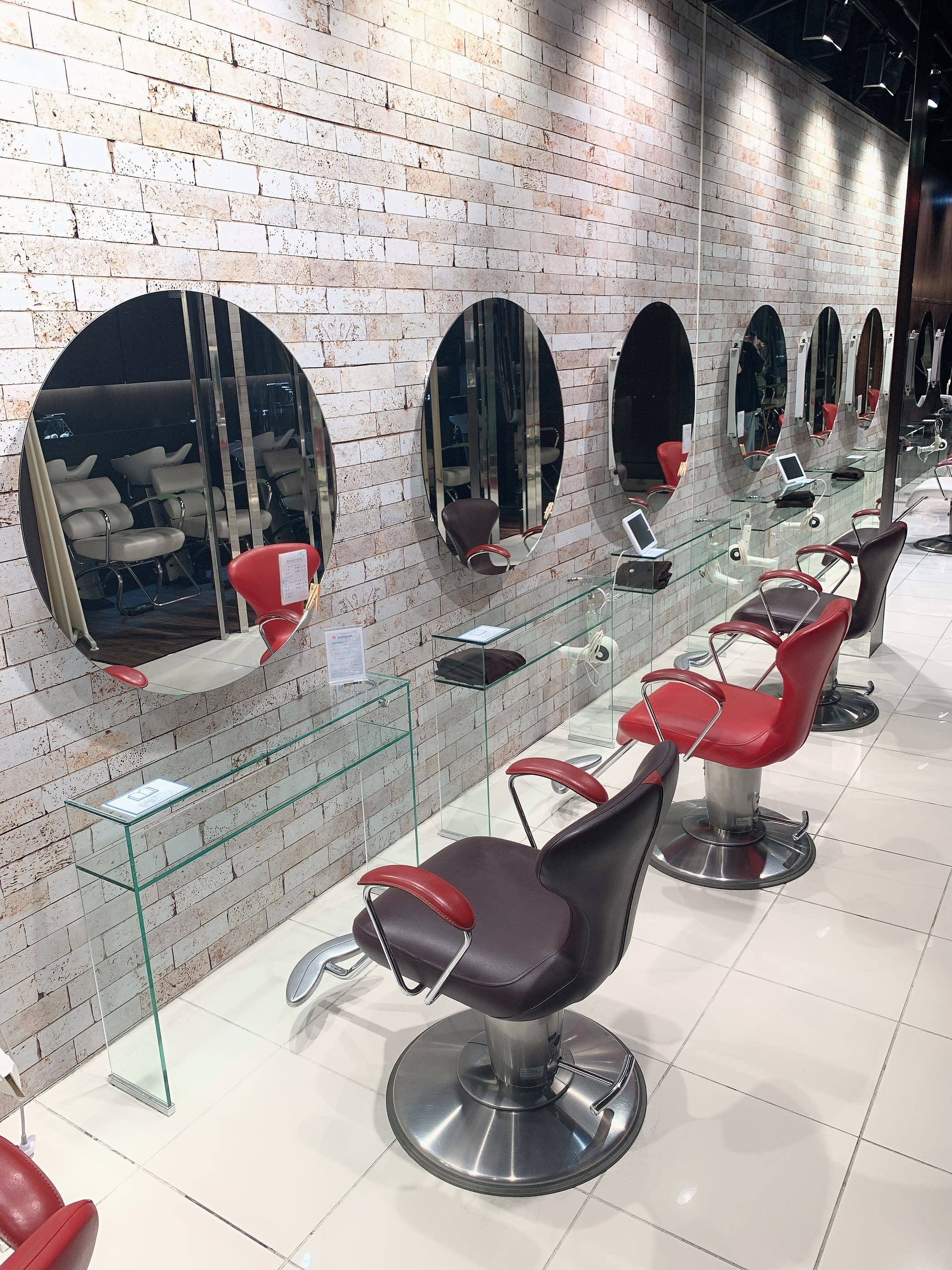 HAIR & MAKE EARTH 郡山コスモス通り店_1