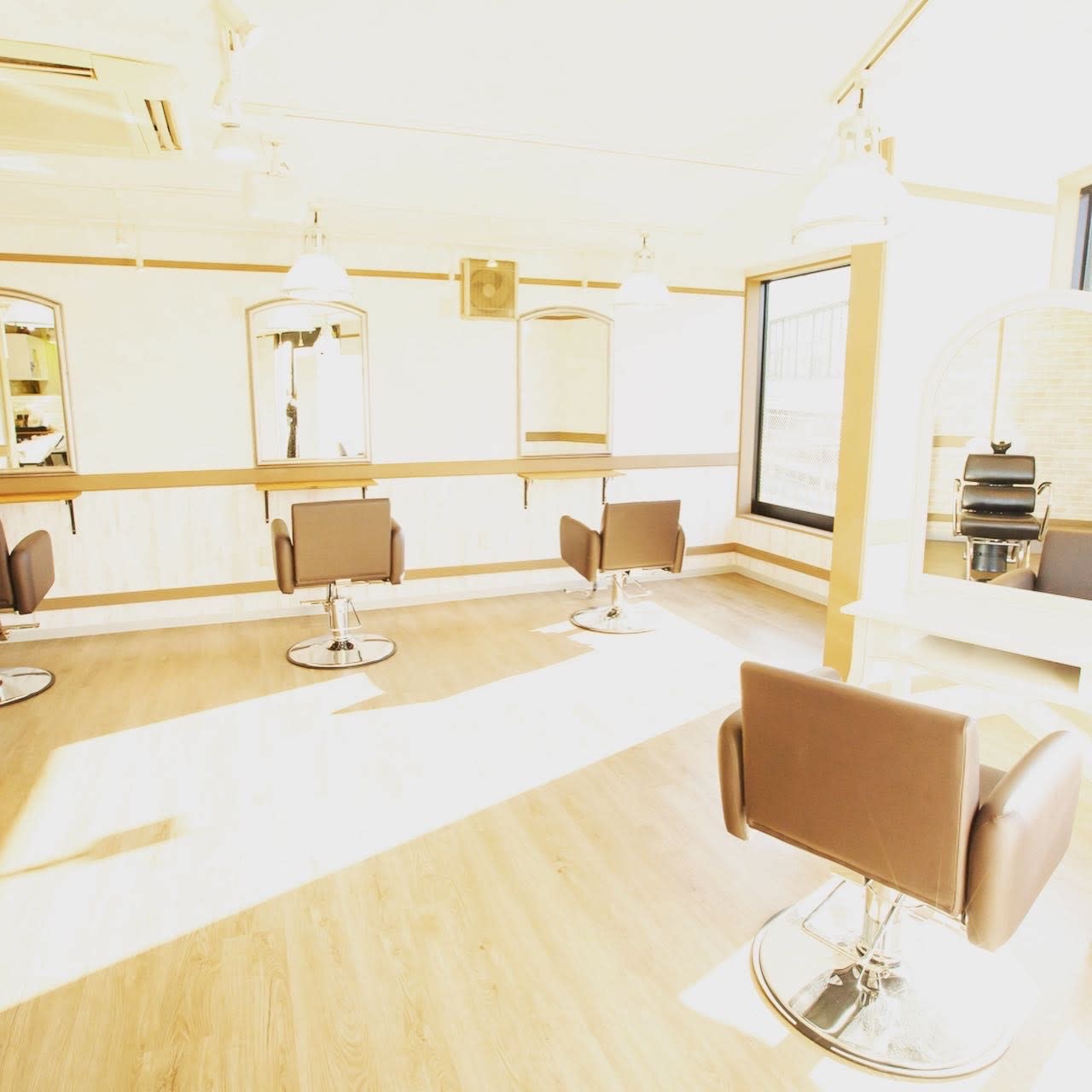 Hair Resort Garden 船橋法典店 by Toronto