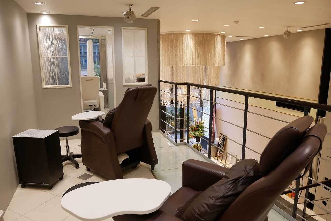 HAIR & MAKE EARTH 銀座店_1