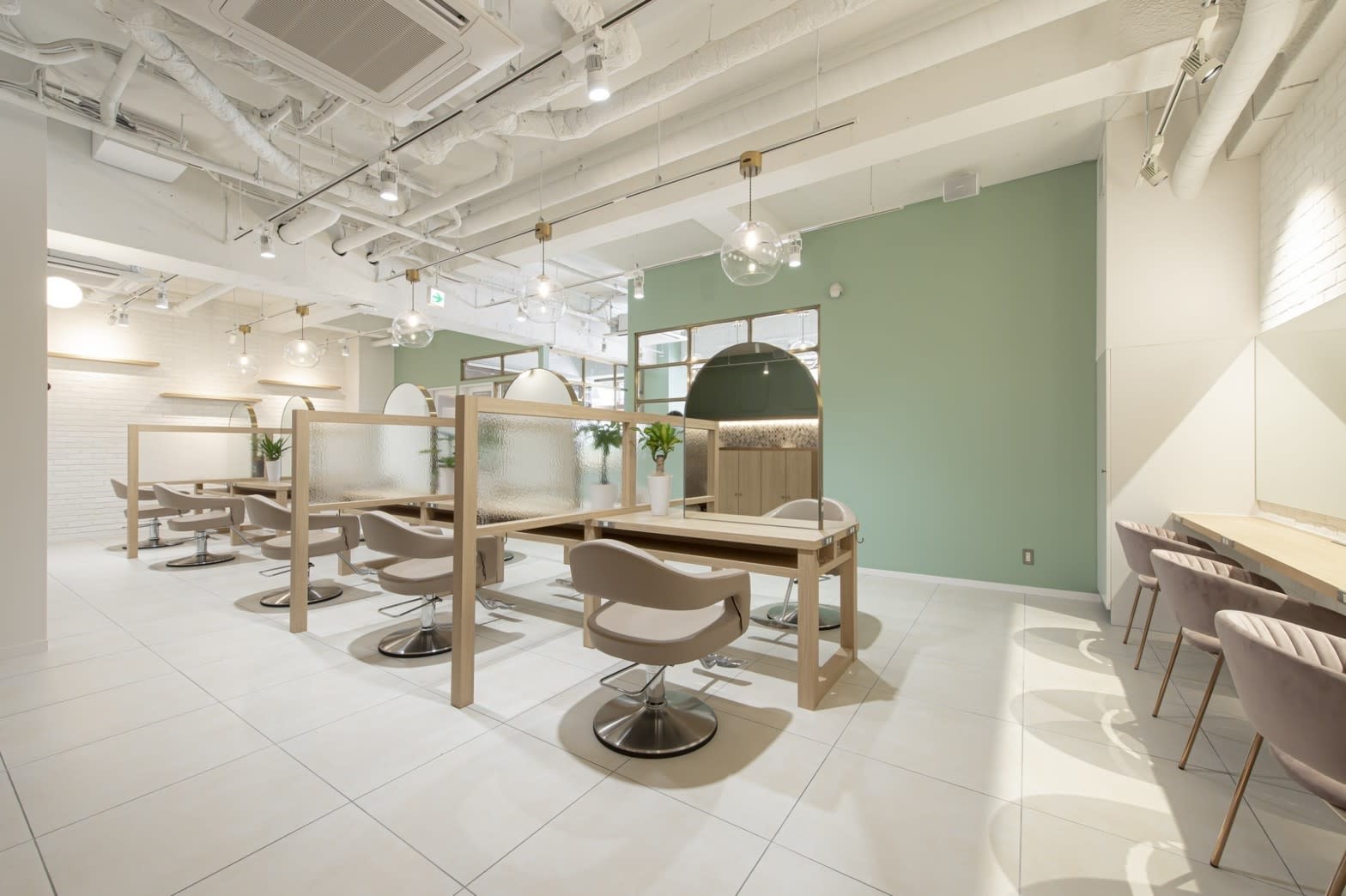 HAIR & MAKE EARTH 相模大野店