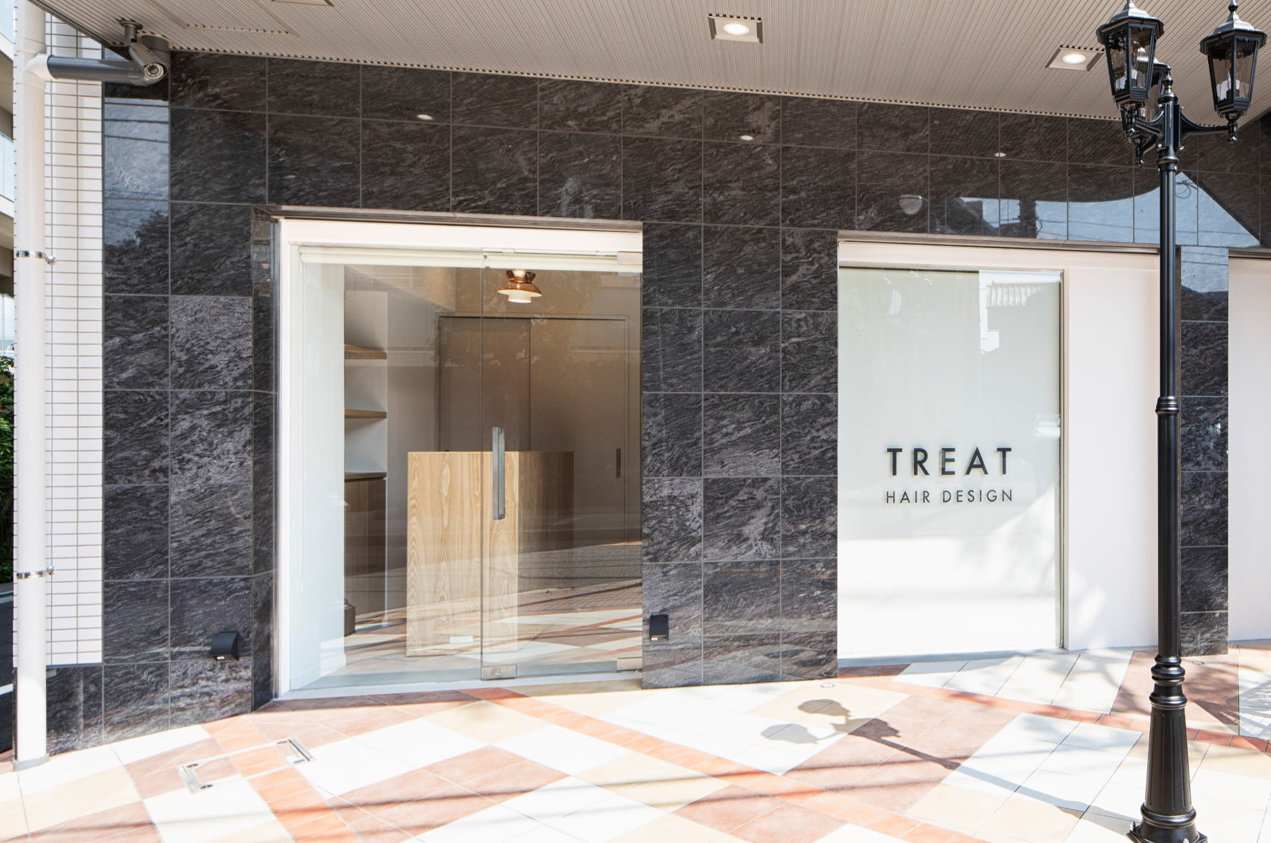 トリートヘアデザイン市川店