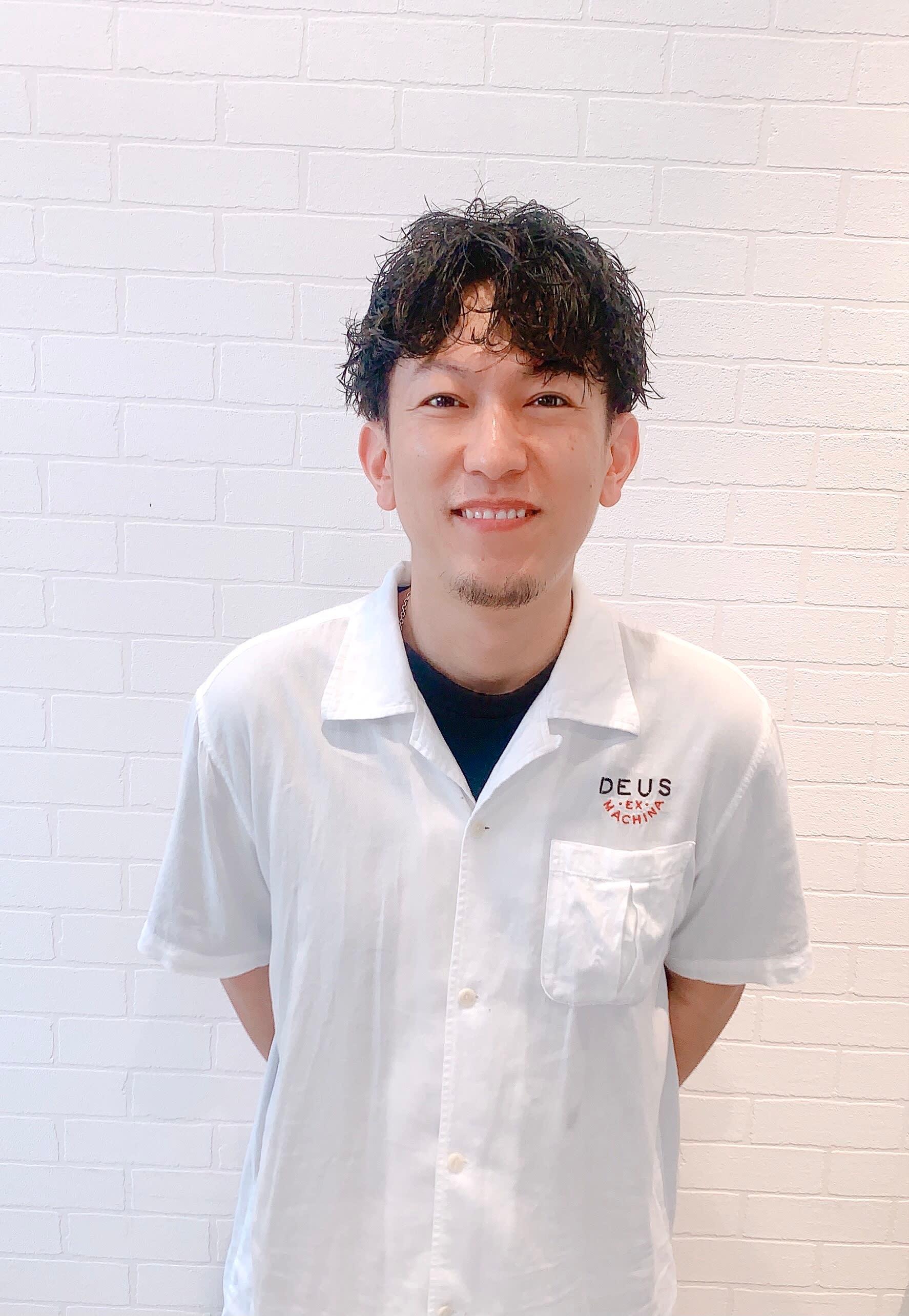 HAIR & MAKE EARTH 北谷店_大城 全巨