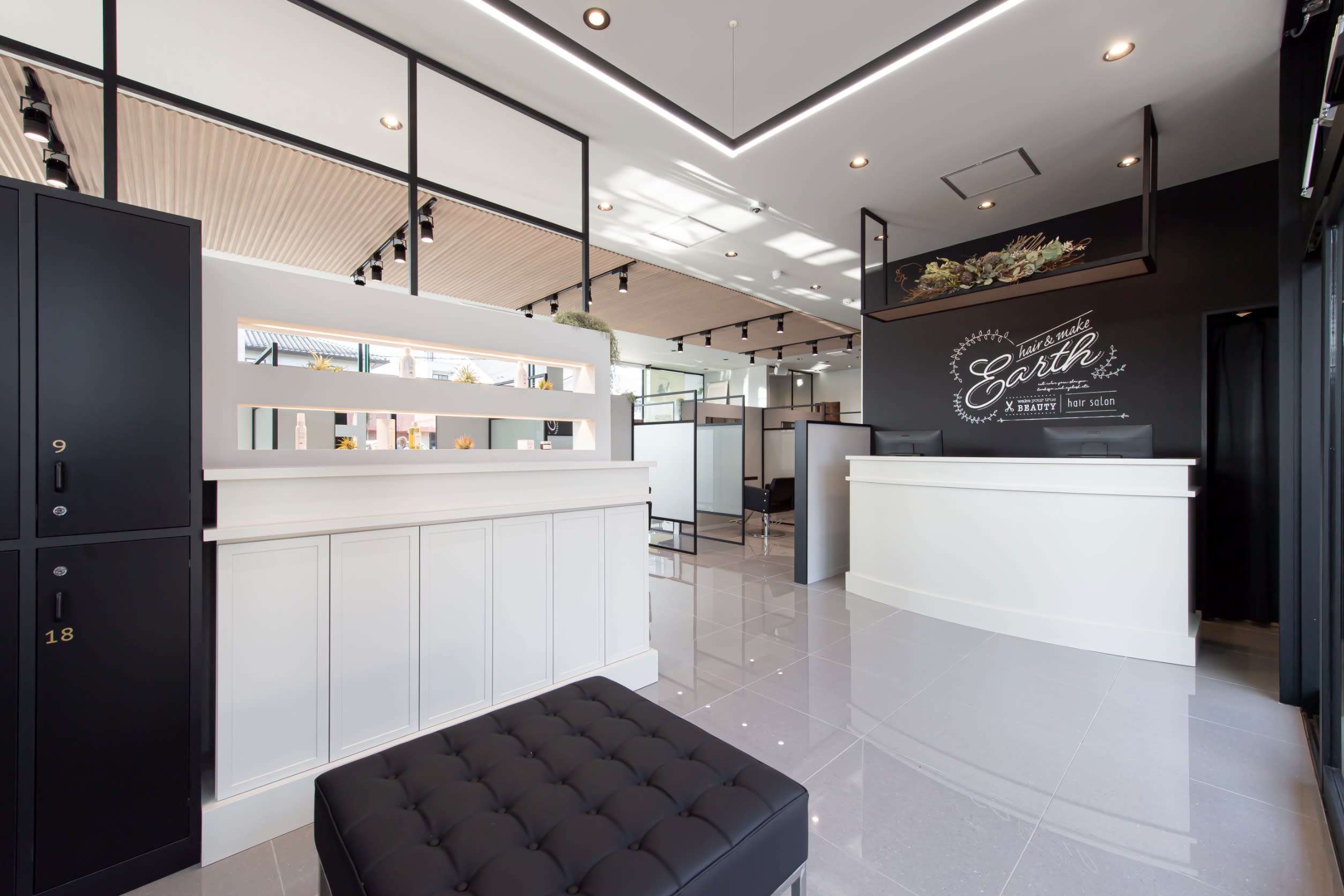 HAIR & MAKE EARTH 仙台荒井店