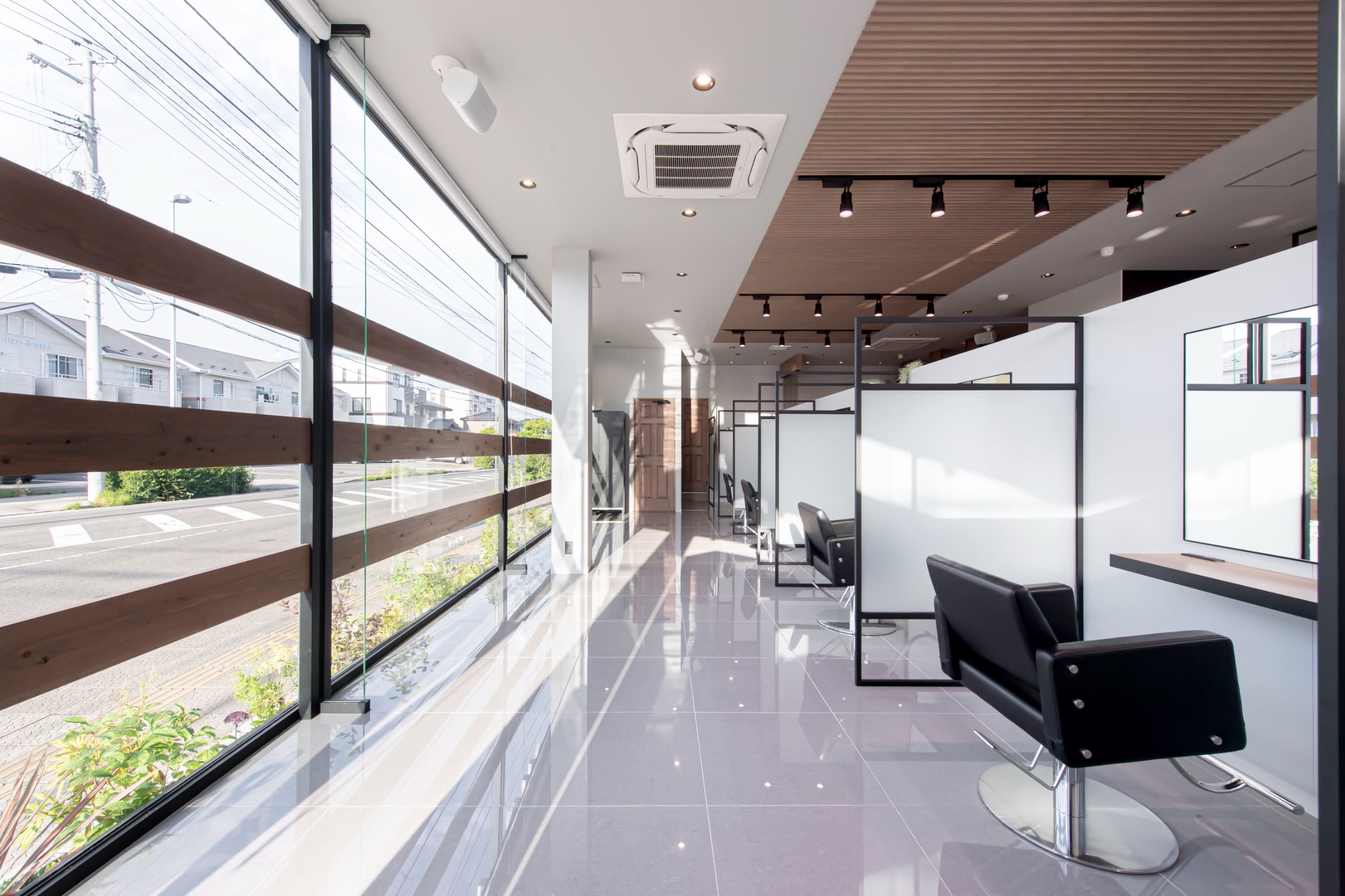 HAIR & MAKE EARTH 仙台荒井店_2