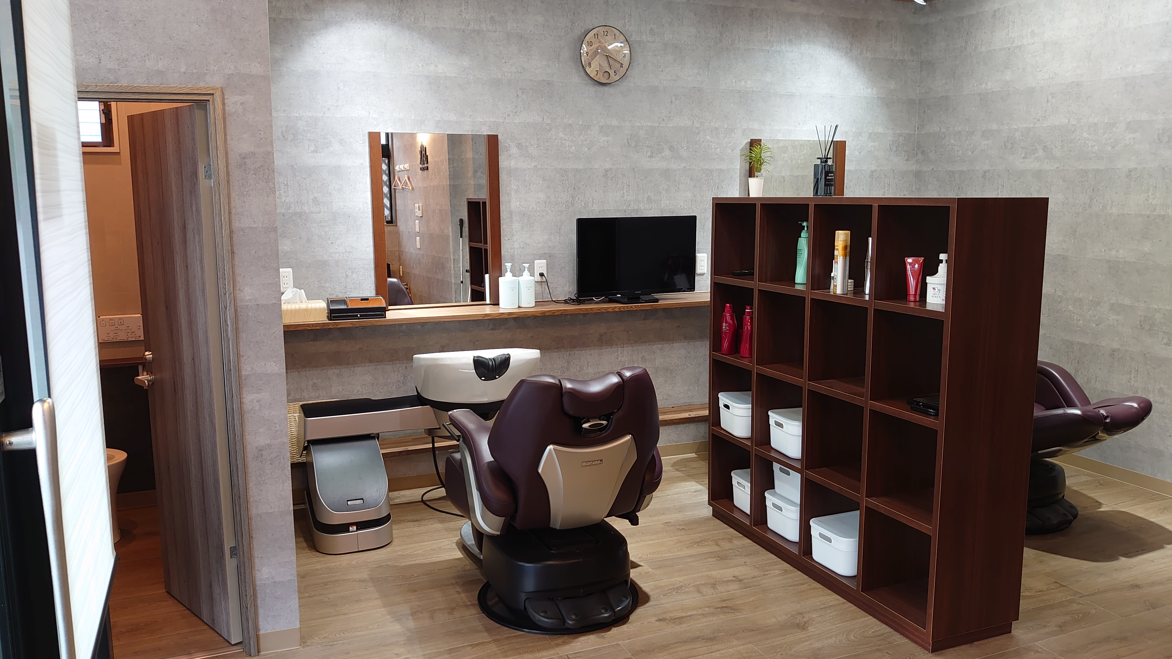 ヘアーサロンJACK 谷塚店_1