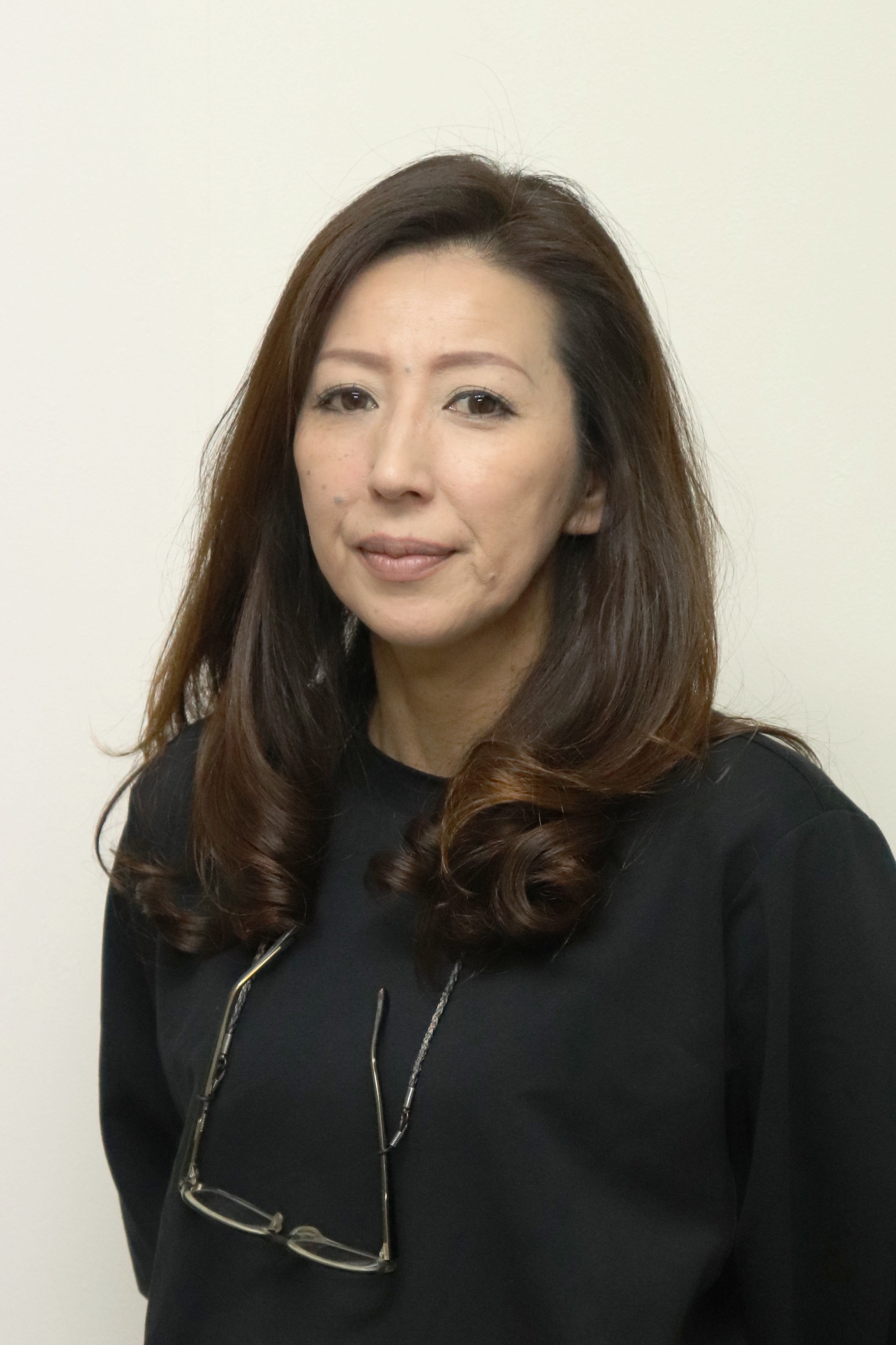 SCHON PATRA_出村　有希