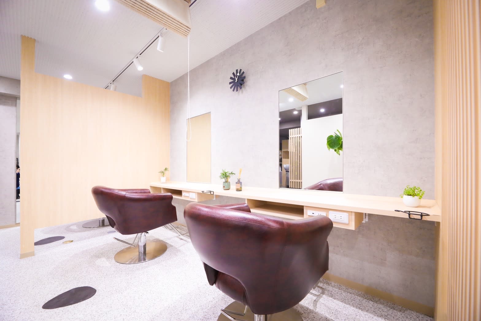 hair care & poco Eau Nouvelle