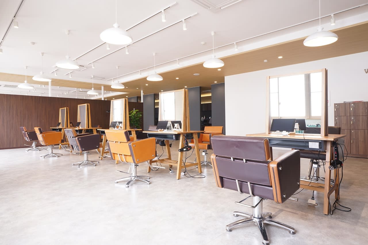 HAIR SALON BESPOKE 髪質改善/縮毛矯正/カラー/メンズ/パーマ