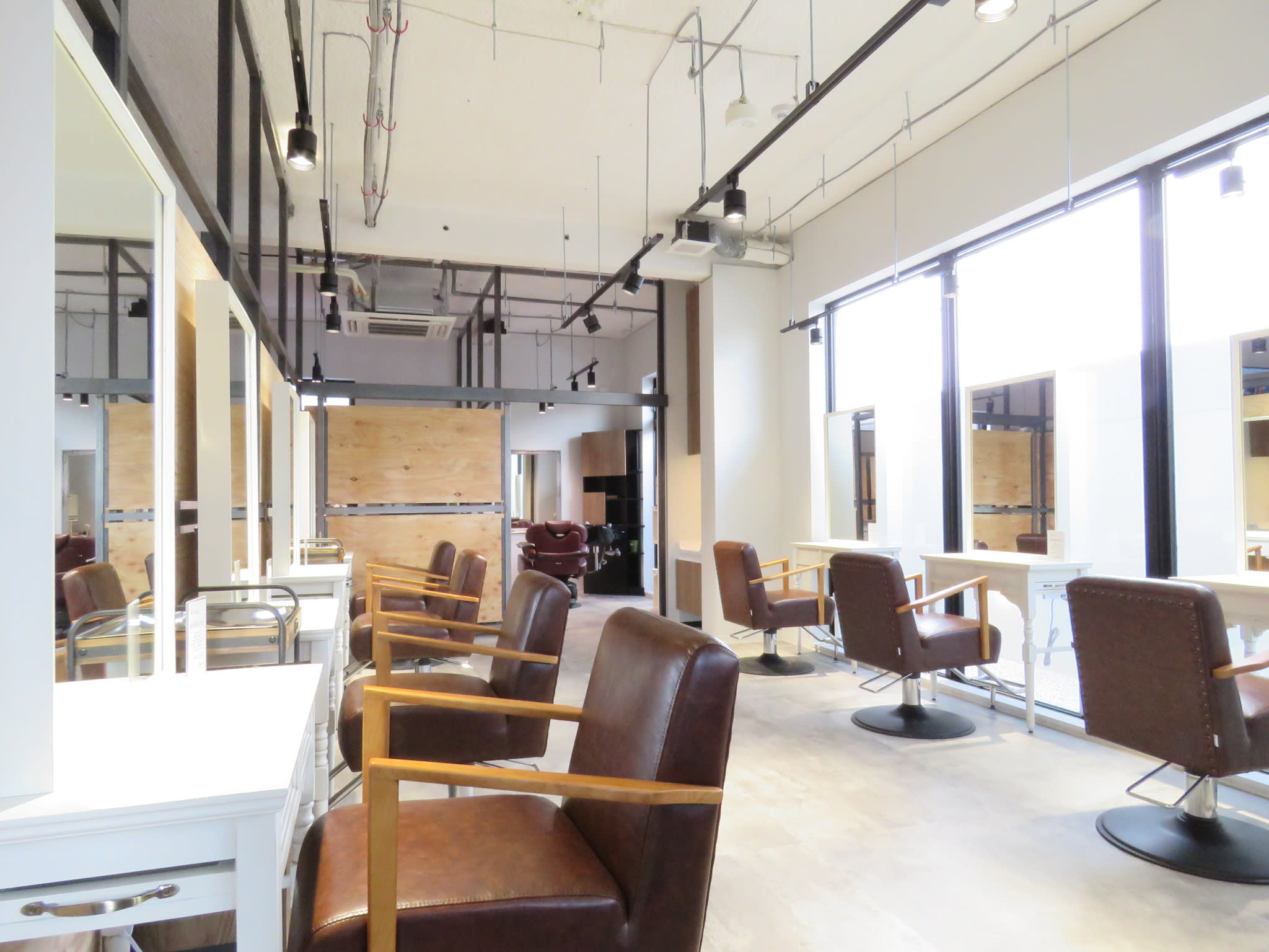 HAIR SPACE COURAGE 西町店