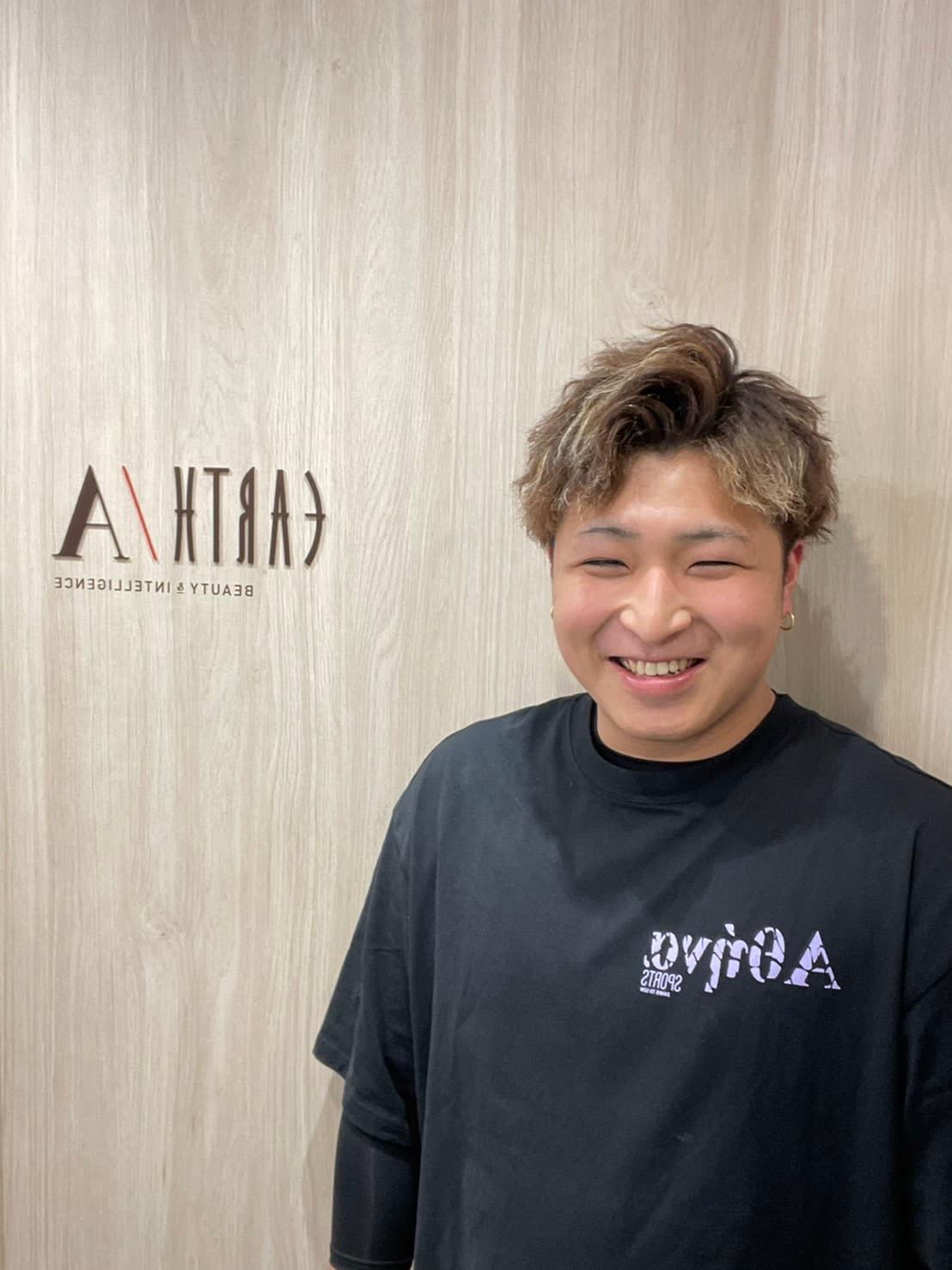 HAIR&MAKE EARTH 熊本長嶺店_山本　龍亜