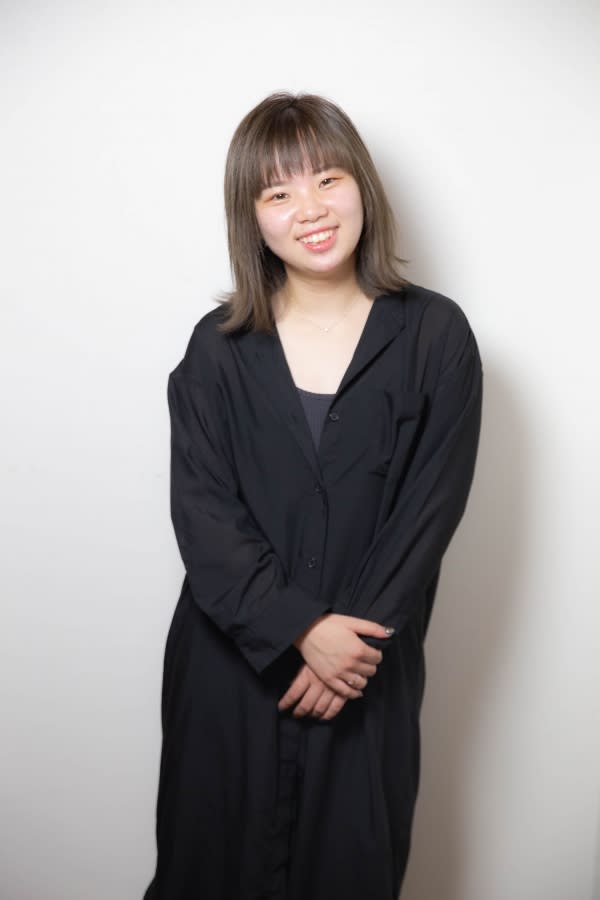 Cut Well's smile&peace 桜井粟殿店_川元汐音