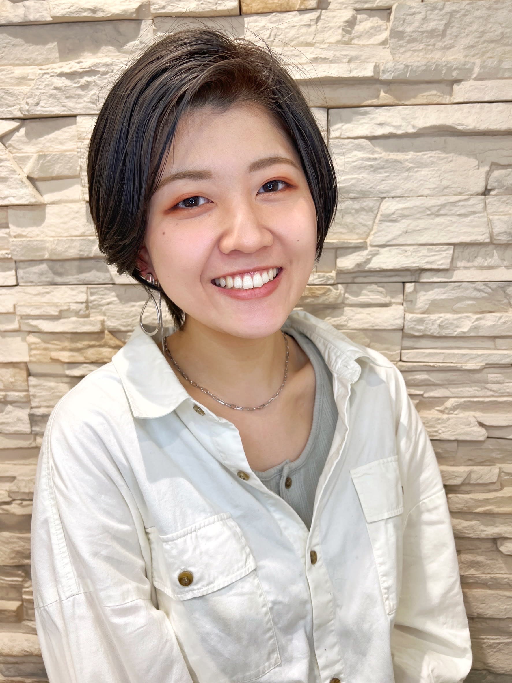 Ash 鶴ヶ峰1号店_藤原　亜美