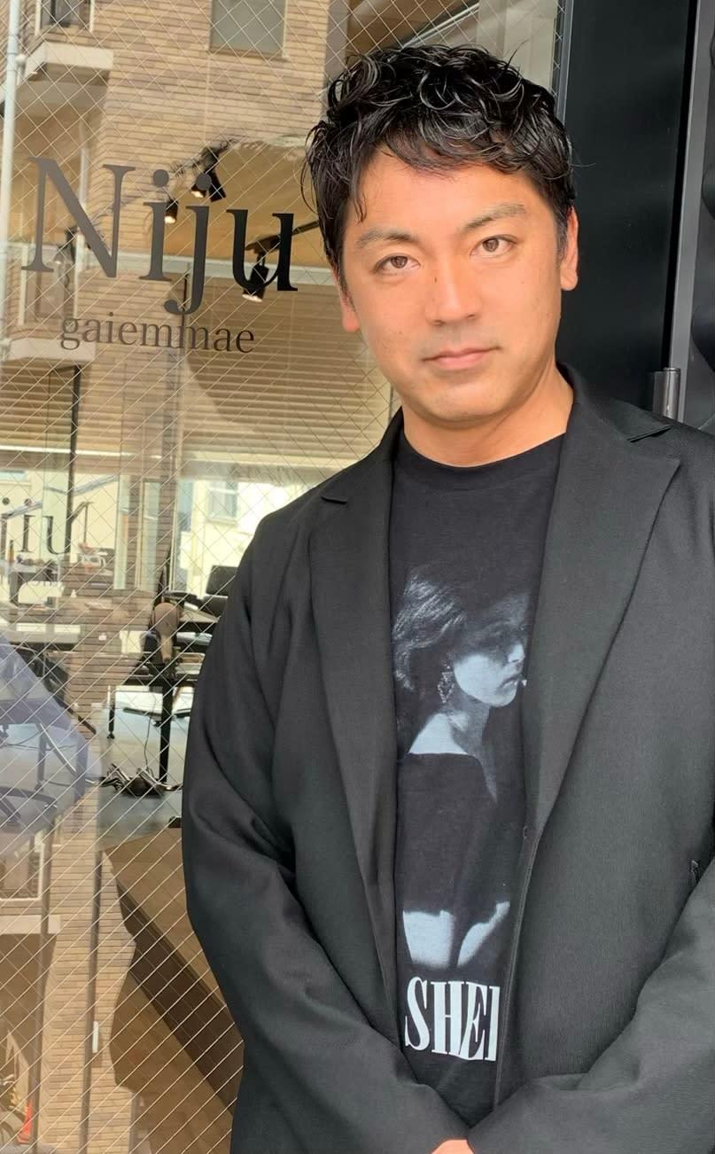 Niju gaiemmae_西山 淳