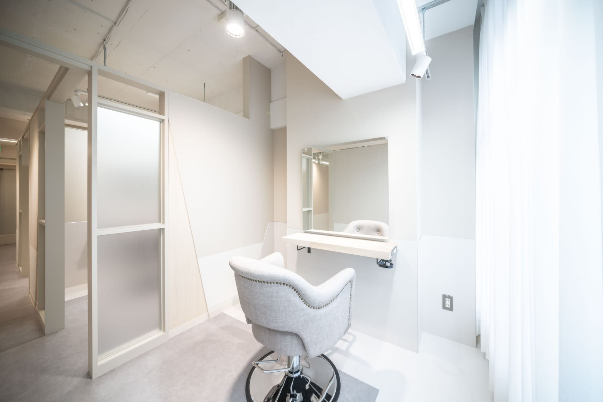 【完全個室サロン】tocca hair&treatment 天神店
