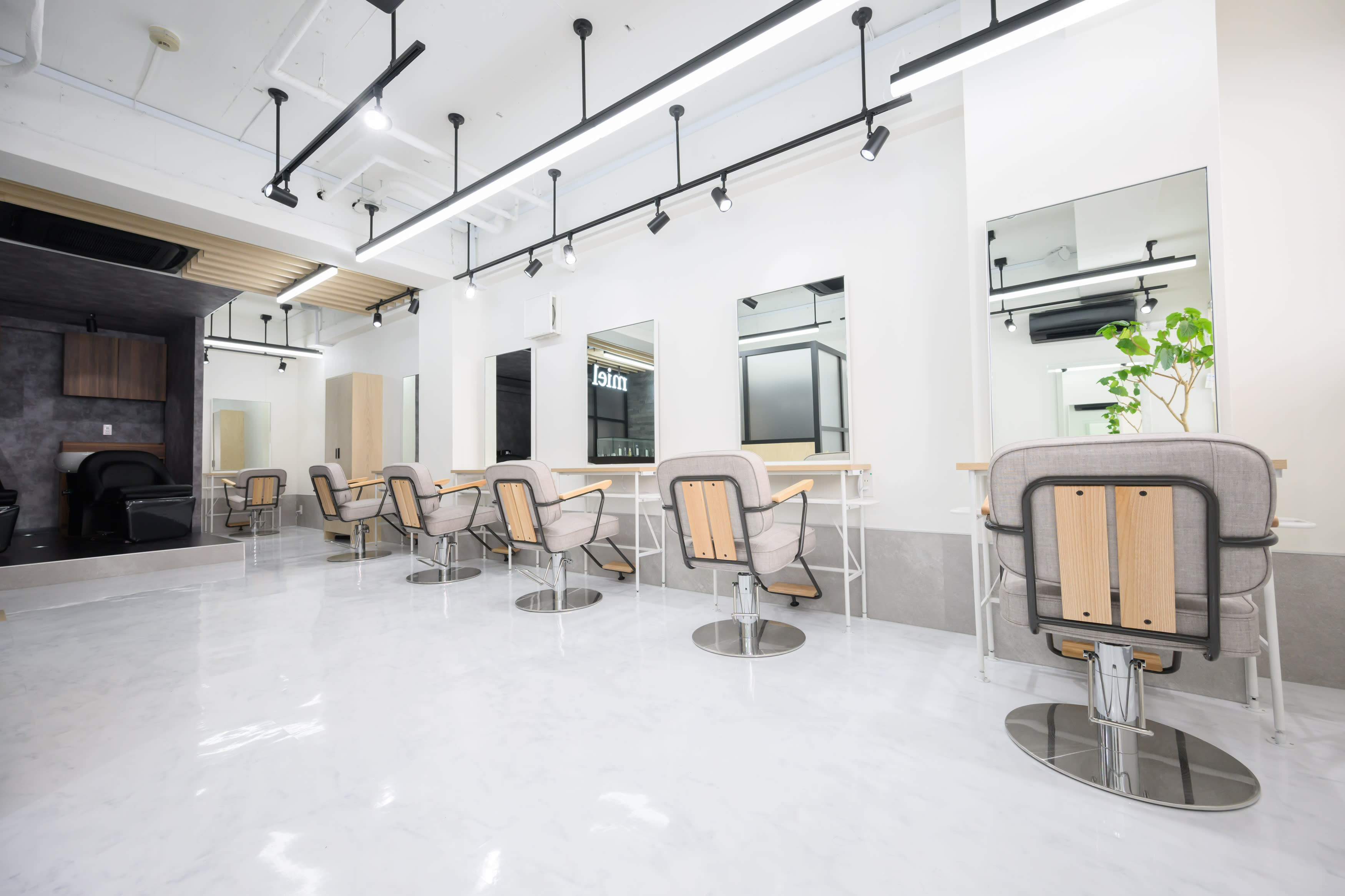 miel hair新宿 ケアブリーチ 髪質改善 スパ_1