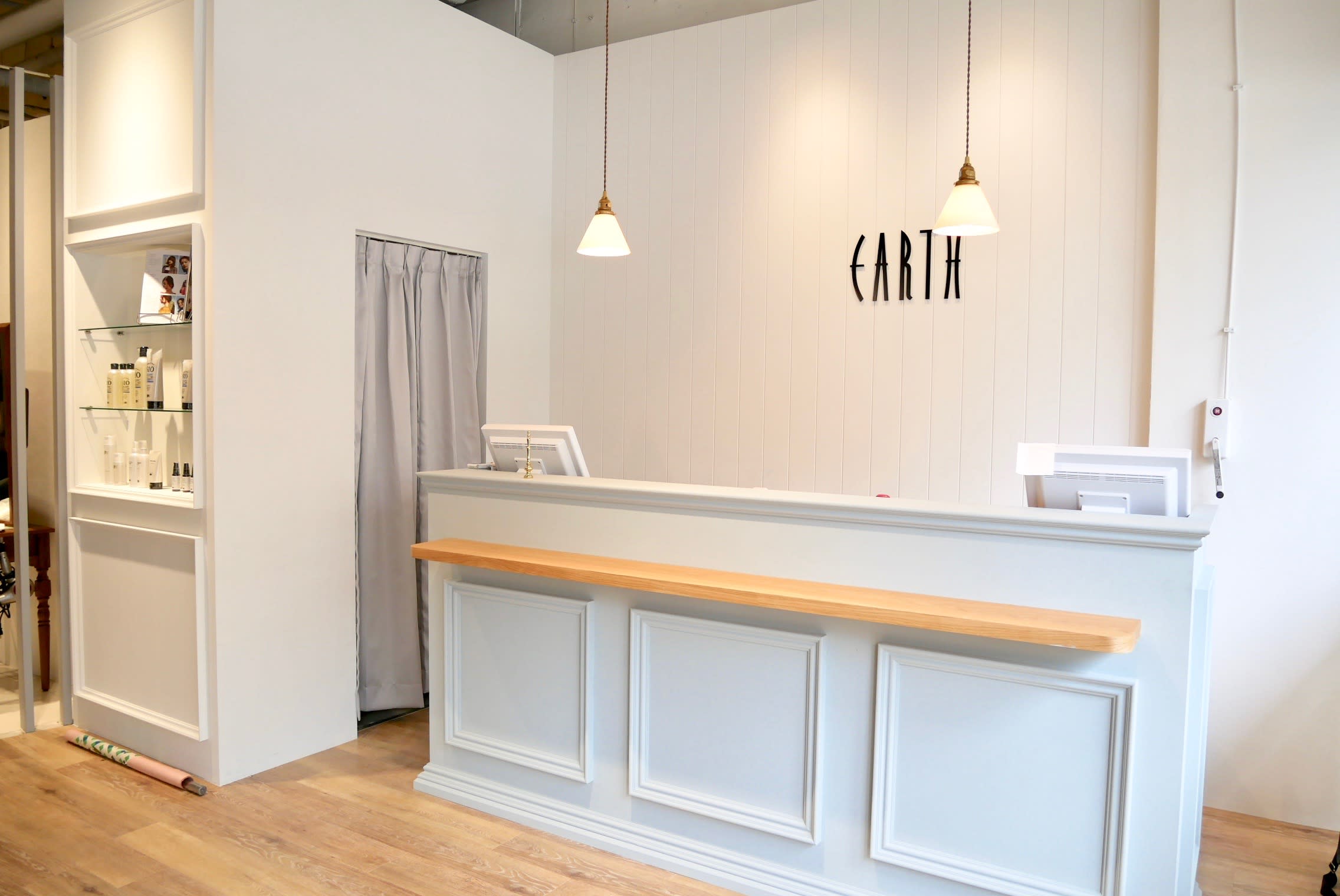 HAIR & MAKE EARTH 本厚木店