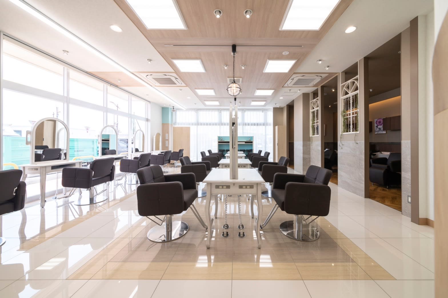HAIR&MAKE EARTH 熊本長嶺店