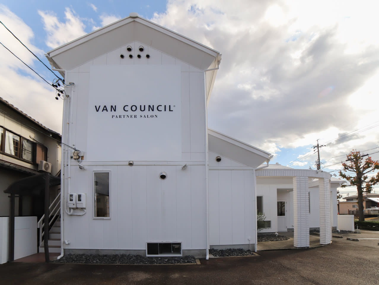 VAN COUNCIL 一宮店
