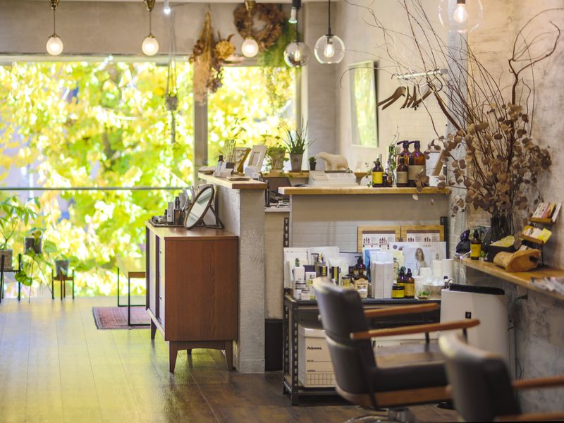 Kurtis HAIR SALON_1