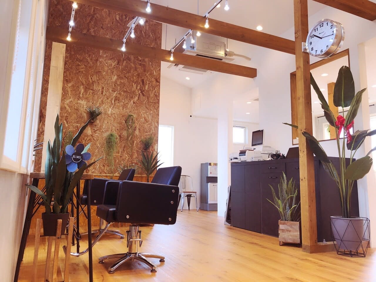 Agu hair Plus 宮前店
