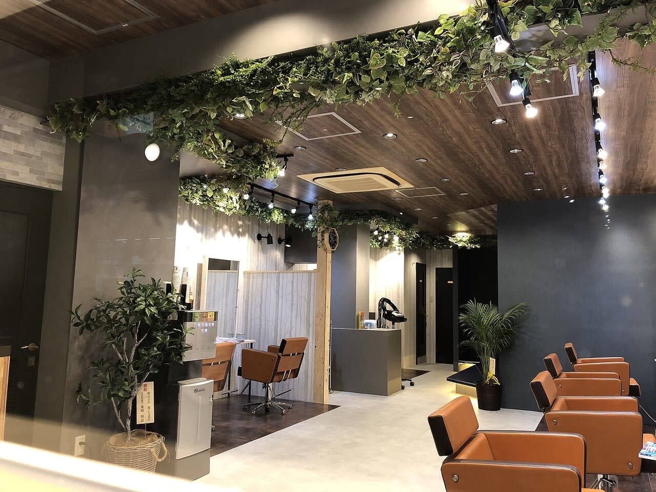 Agu hair gran 吹田店