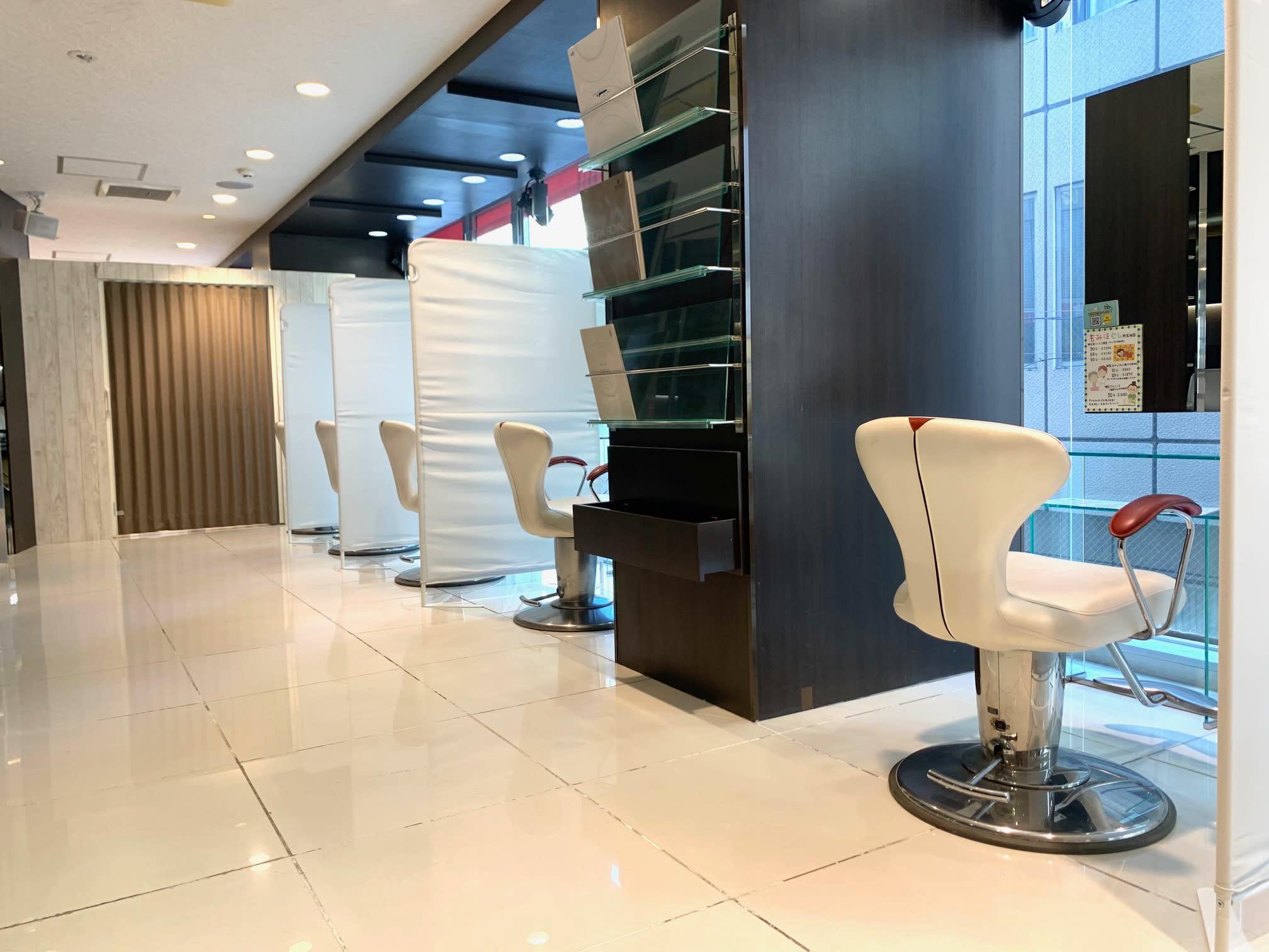 HAIR & MAKE EARTH 千葉店_2
