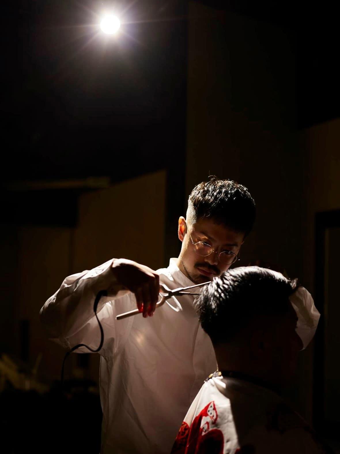 barbershop  KONG_本屋敷 怜