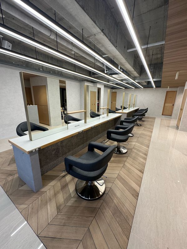 HAIR & MAKE EARTH 越谷店