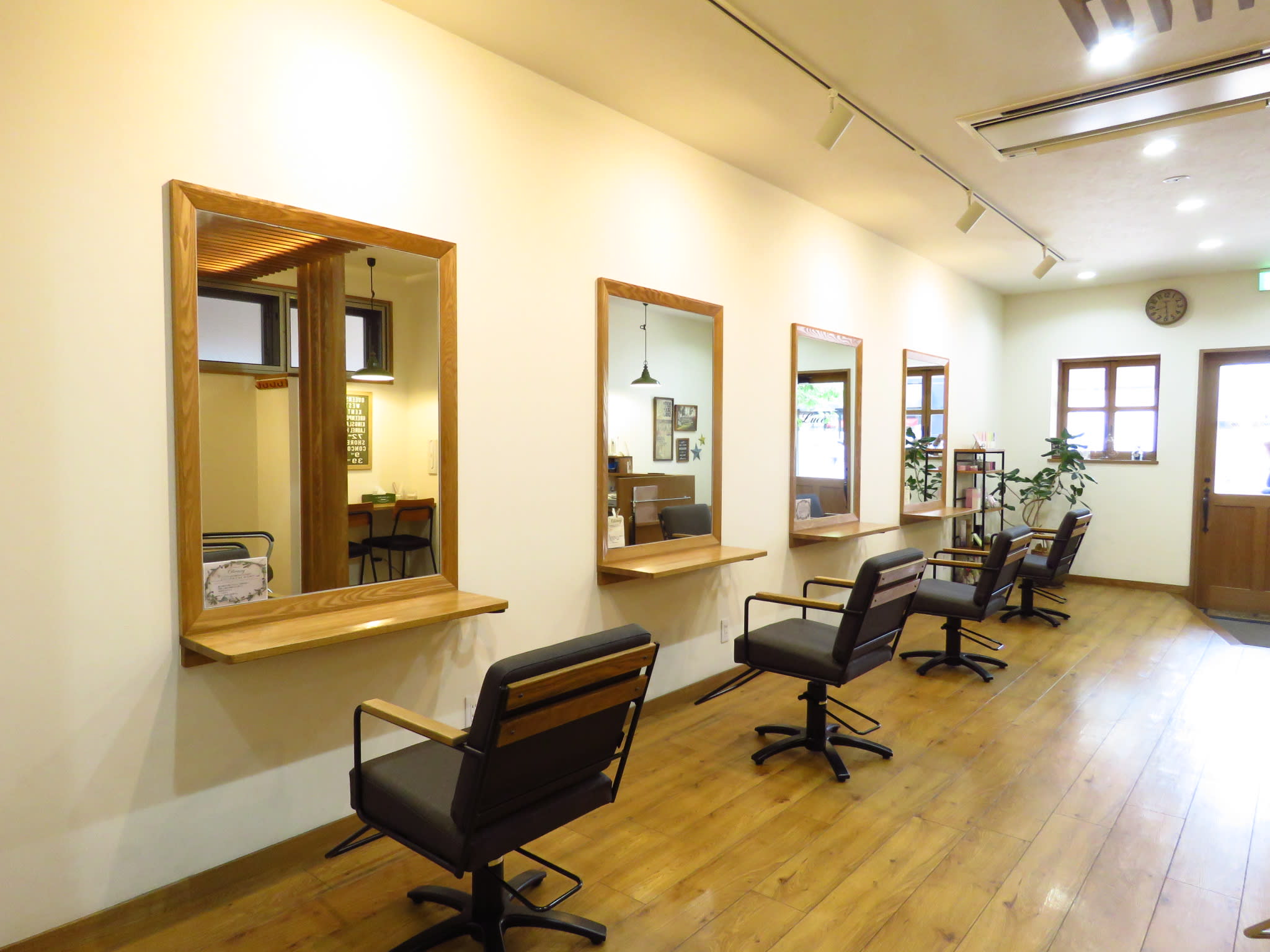 LAUM HAIR DESIGN