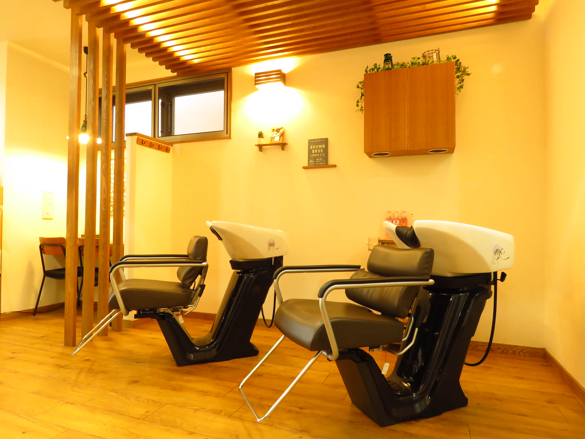 LAUM HAIR DESIGN_1
