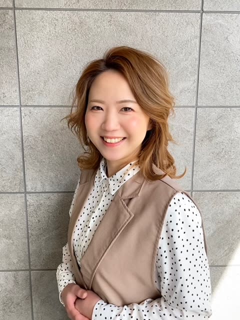 半個室型美容室 Sourire 東比恵店_臼井由美