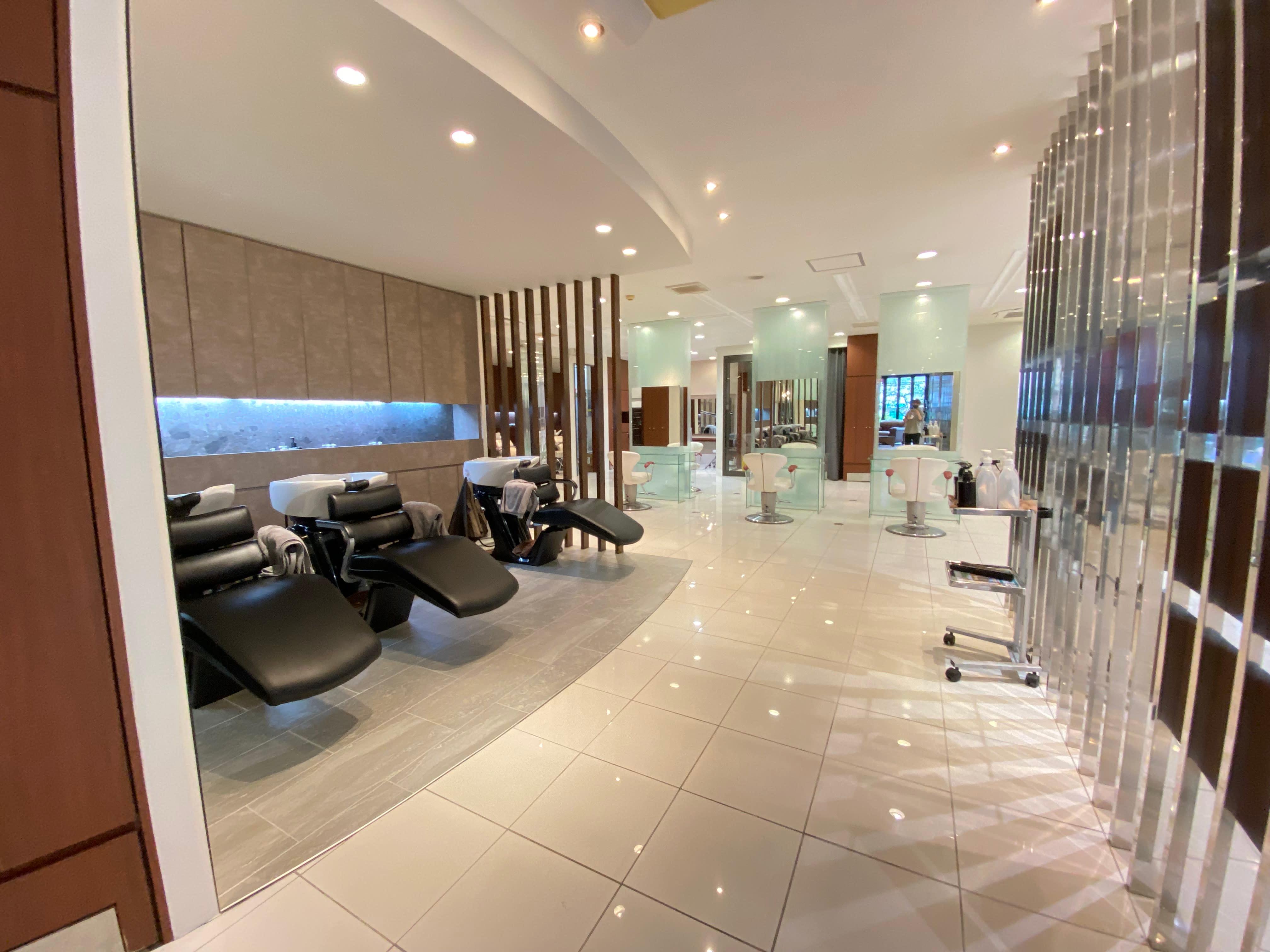 HAIR & MAKE EARTH 北小金店_2