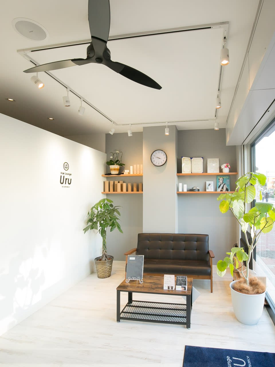 Hair Lounge Uru_1