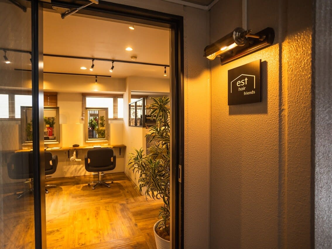 est hair by friends 新宿店_1