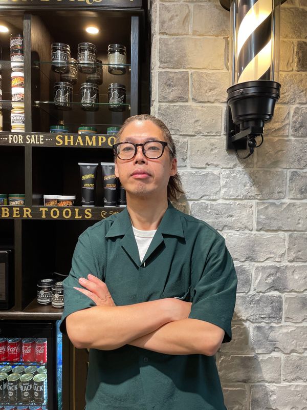 Million Bucks barber shop 上野_越智 新一郎
