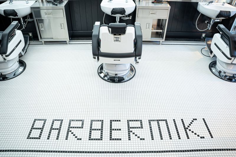 BARBER MIKI_2