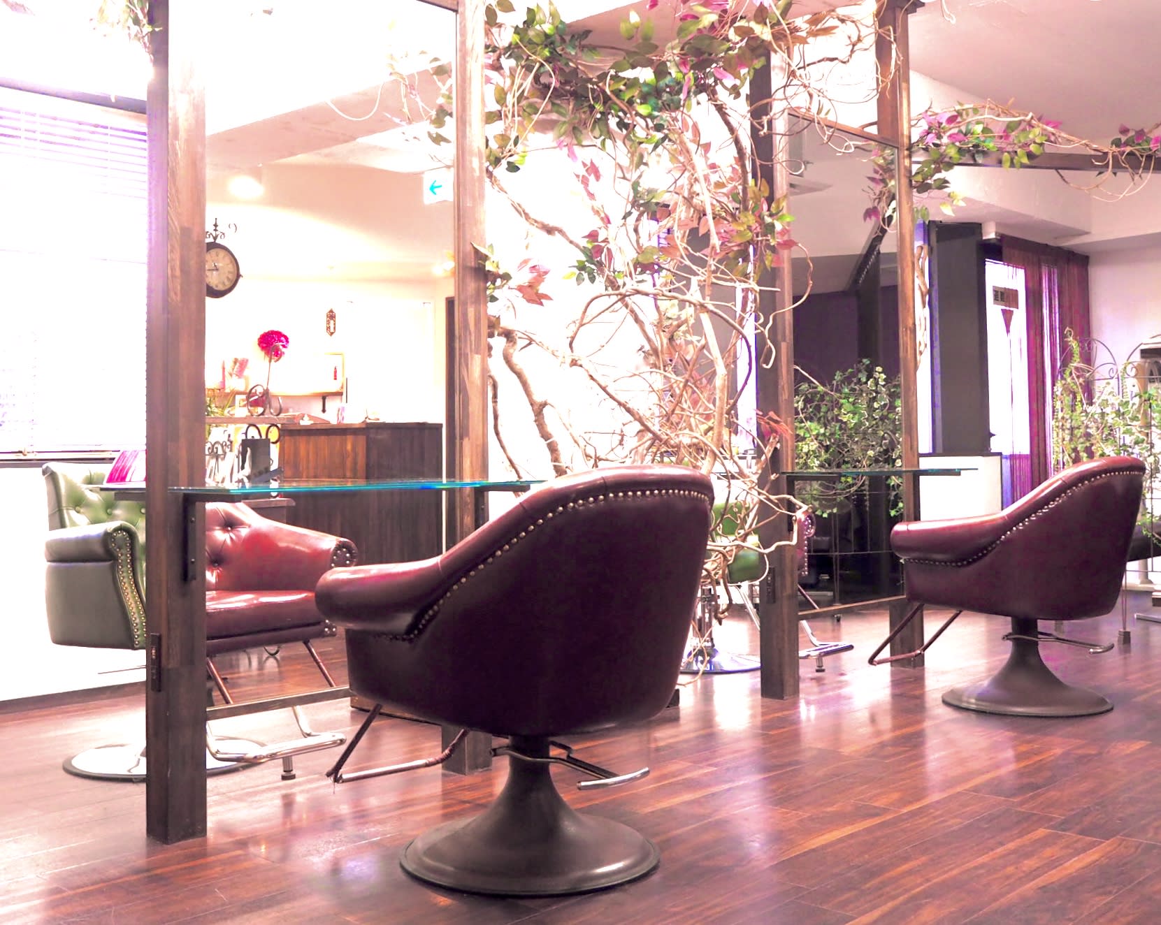 Magenta Room by HANAMIZUKI