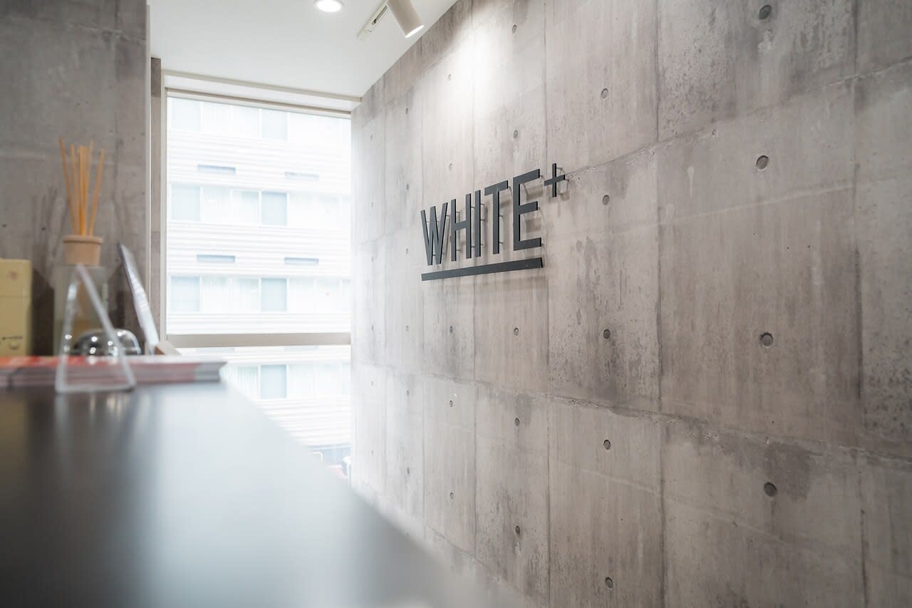 _WHITE+ 南海難波店_1
