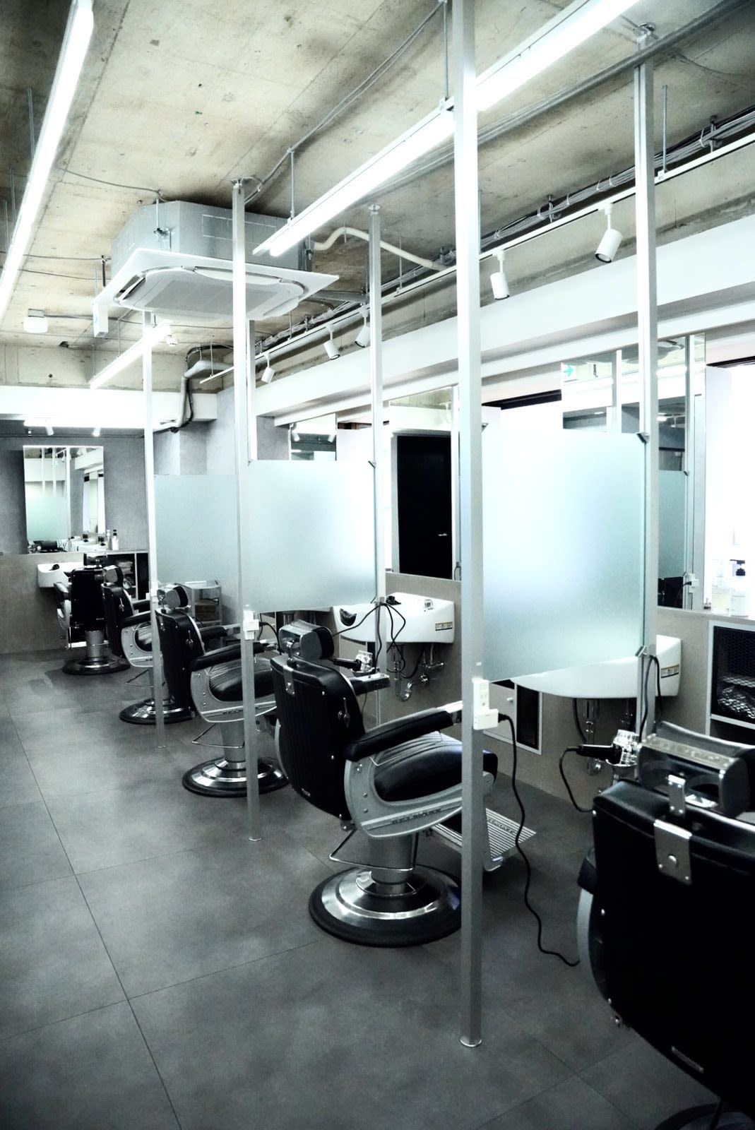 CHROM TOKYO the Barber 新宿