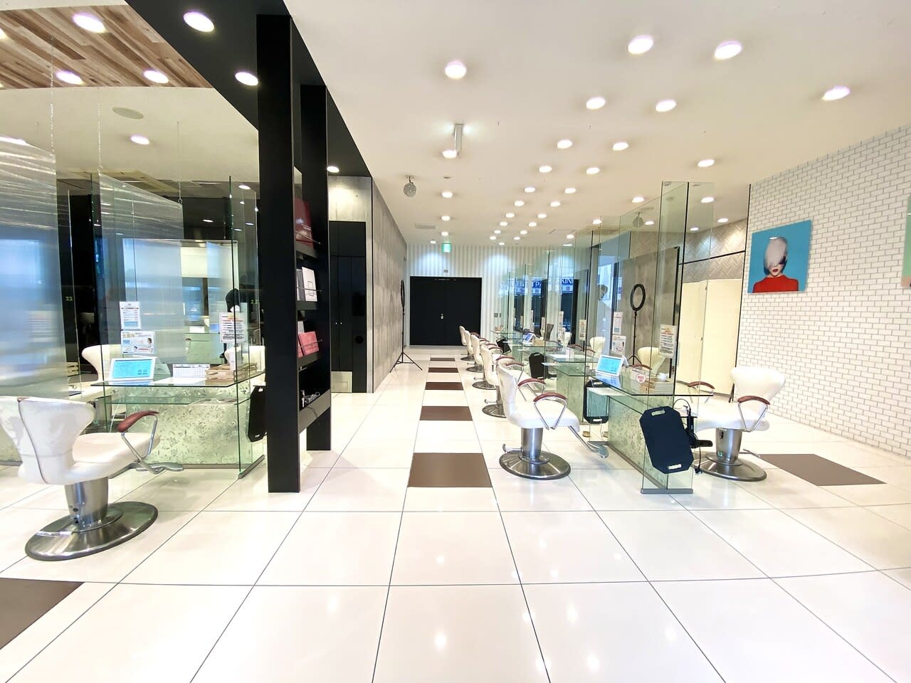 HAIR & MAKE EARTH 八王子店_1