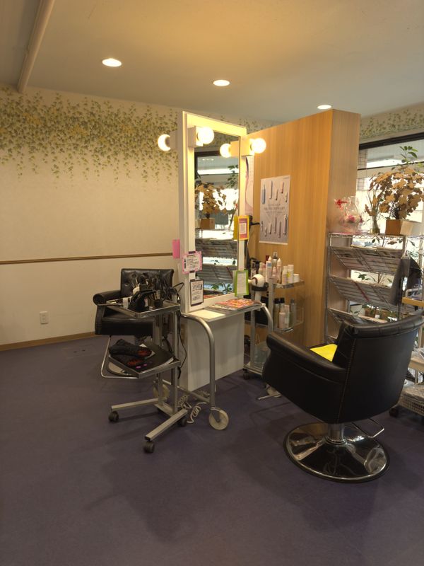 Hair ＆ Esthetic salon Shiny_2
