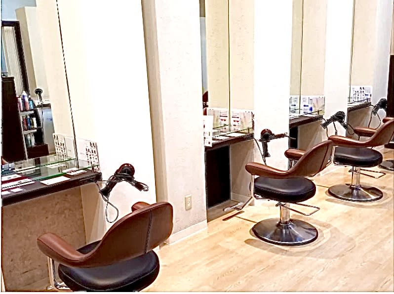 reve by first 岩切店